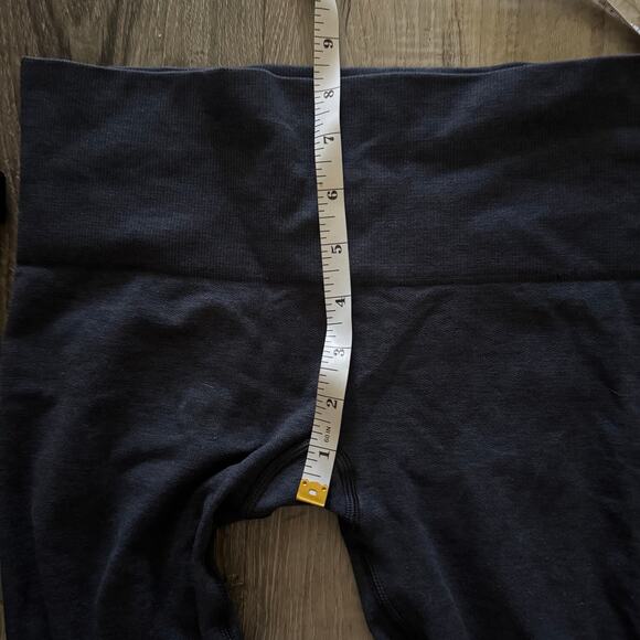 Lululemon Textured Seamless High-Rise Leggings Navy Blue Size 6 - Picture 6 of 7